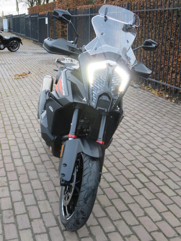 KTM Super Adventure 1290 S - Image 11