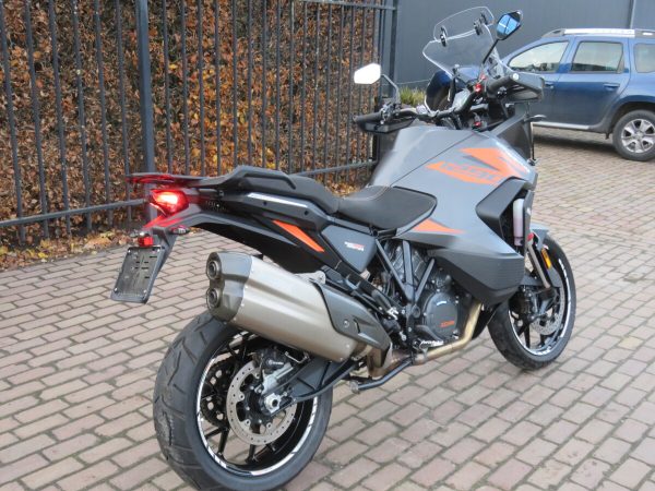 KTM Super Adventure 1290 S - Image 12