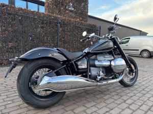 BMW R18