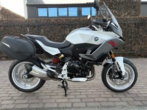 BMW F900 XR